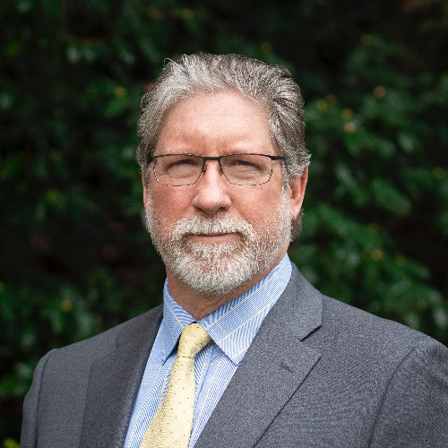 Portrait of Dr Simon Parker